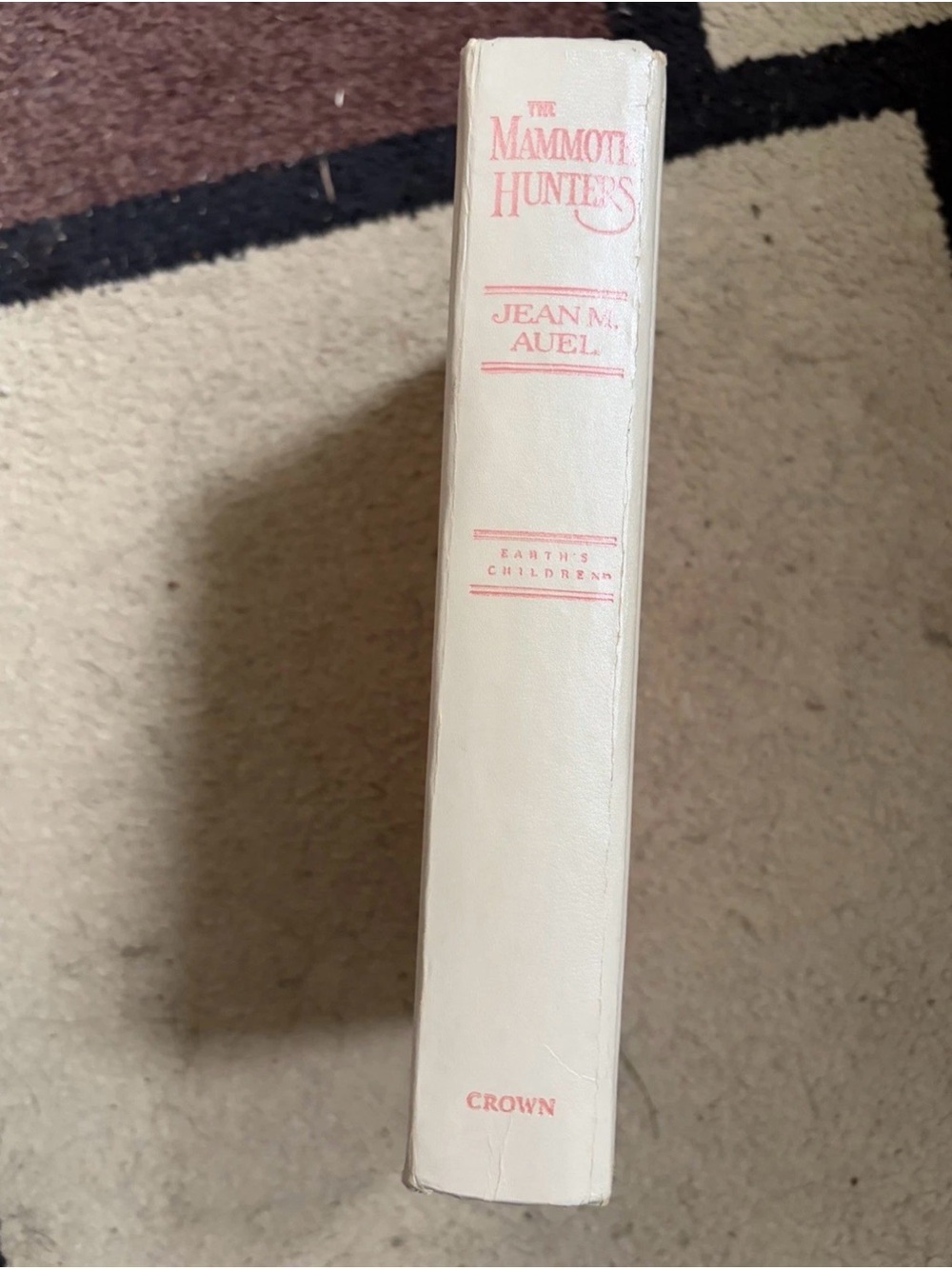 The Mammoth Hunters: Earth's Children Jean M. Auel 1985 Hardcover 1st Edition
